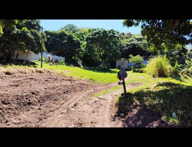 LAND FOR SALE IN UMHLATHUZANA